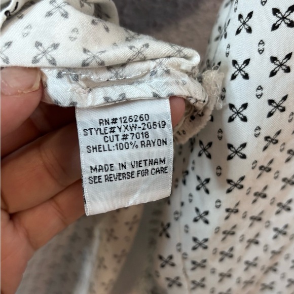 Velvet Heart Black and White Floral Shirt Goog condición - Picture 4 of 5